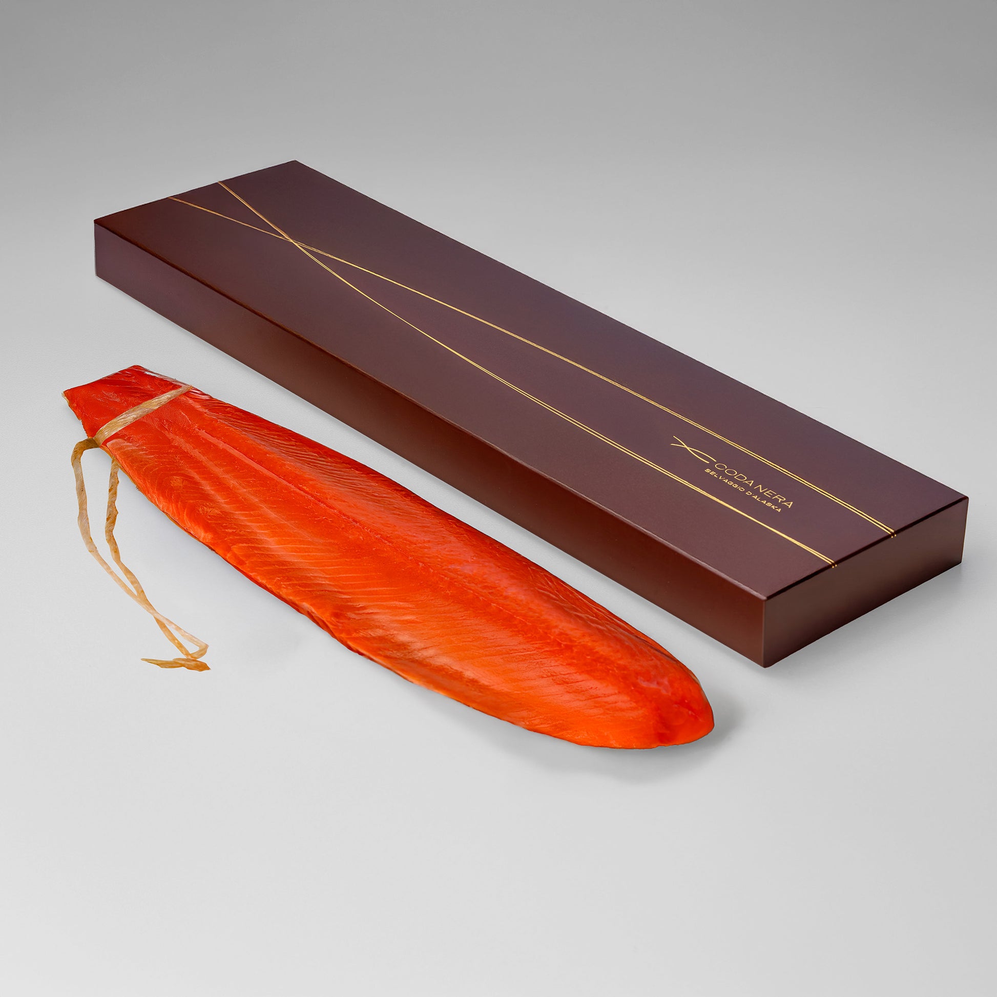 Filetto salmone selvaggio affumicato coda nera